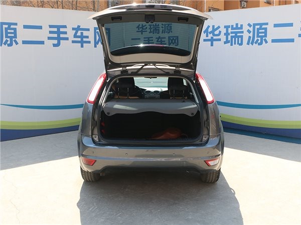 性价比超高的两厢福克斯 2013款