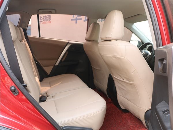 丰田RAV4运动型SUV红色激情洋溢就是你