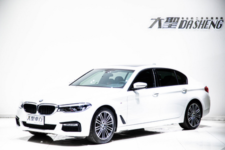 楚雄二手宝马5系 2018款 530Li 2.0T 手自一体 尊享版 M运动套装