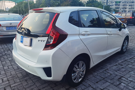 河源二手本田飞度 2016款 1.5L CVT LXS 舒适天窗版