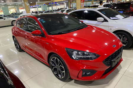 保山二手福特福克斯 2020款 两厢 EcoBoost 180 手自一体 ST Line