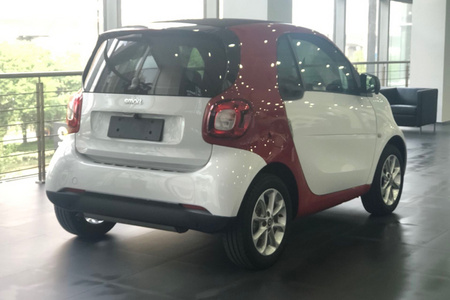金华二手smart fortwo 2018款 1.0L 硬顶灵动版