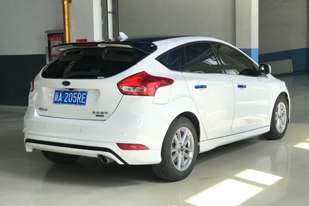 乌鲁木齐二手福特福克斯 2018款 两厢经典 EcoBoost180 手自一体 运动版