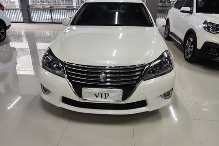 信阳二手丰田皇冠 2012款 V6 2.5L Royal 导航版