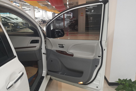 漯河二手丰田Sienna 2013款 3.5L 四驱 自动型
