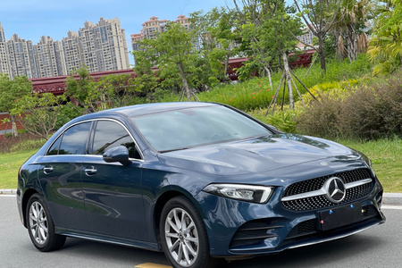 龙岩二手奔驰A级 2019款 A 200 L 运动轿车